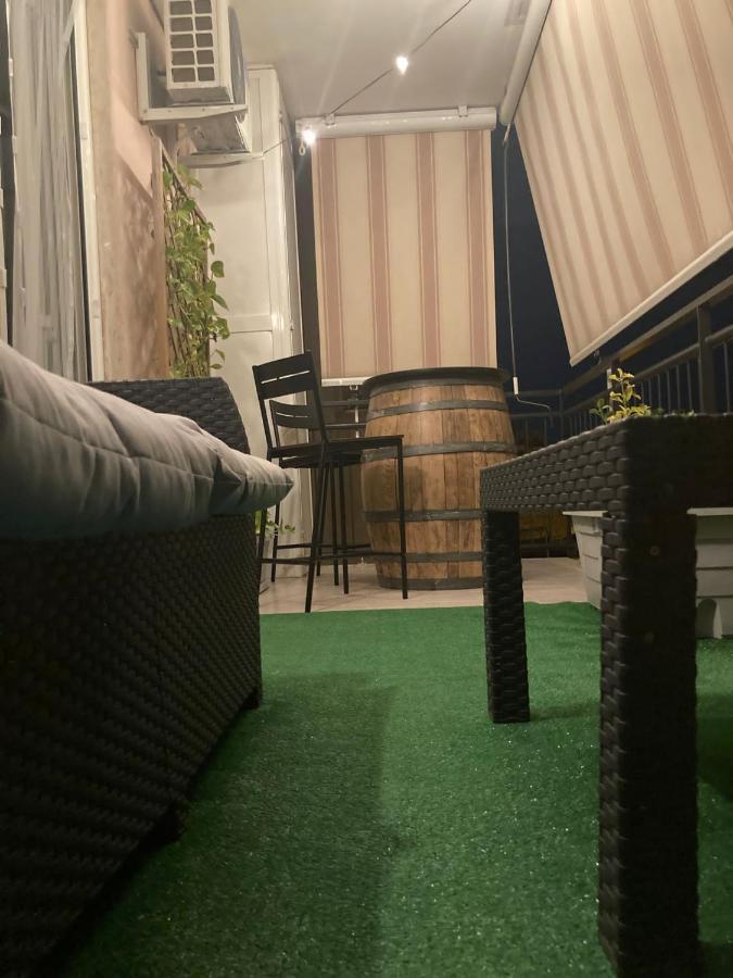 Отель Wanderlust House Бари Экстерьер фото