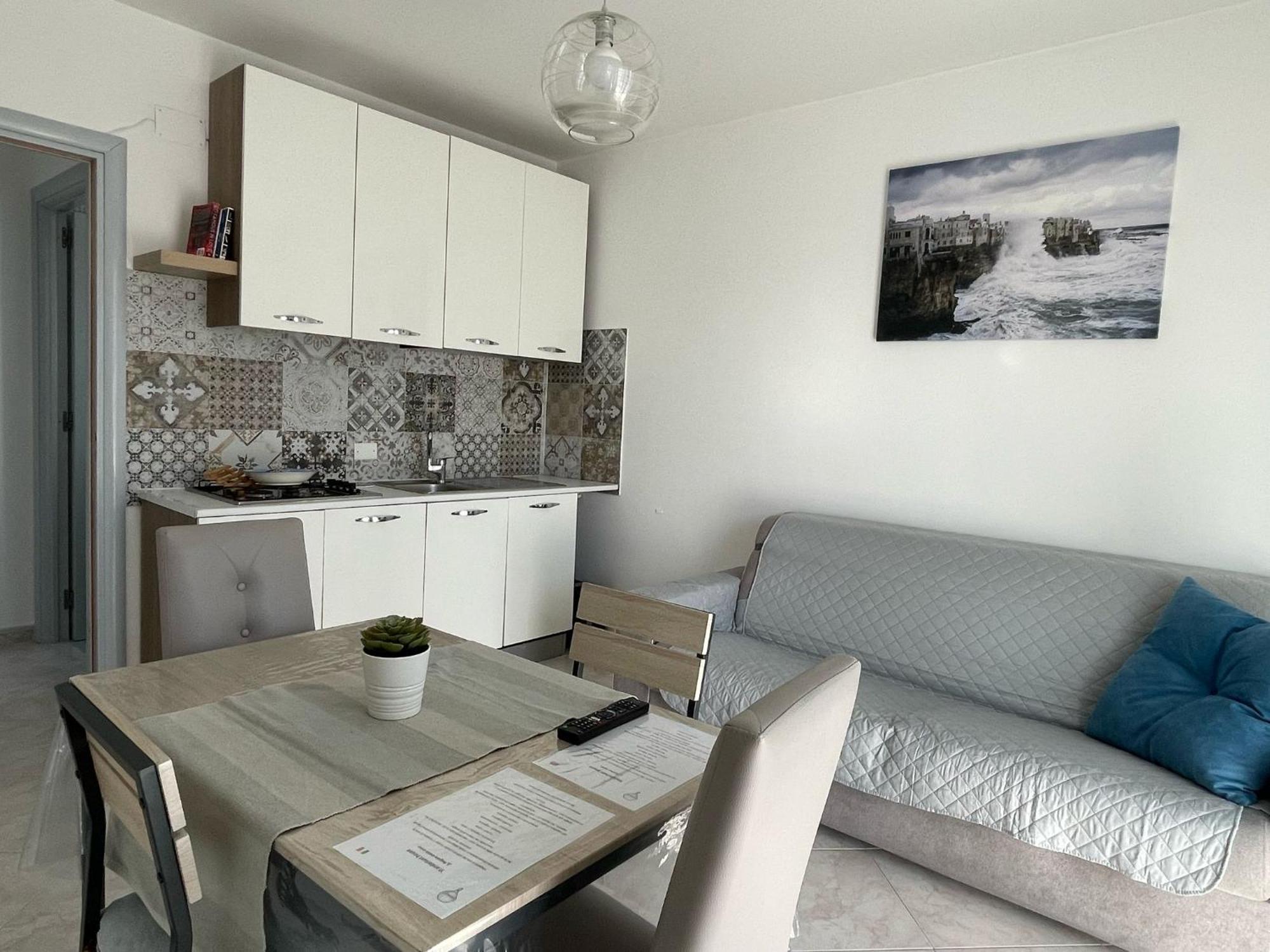 Отель Wanderlust House Бари Экстерьер фото